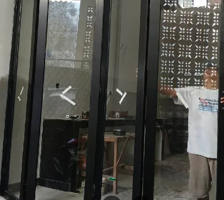 Aluminium Surabaya | Pintu, Jendela & Kaca - gambar 7