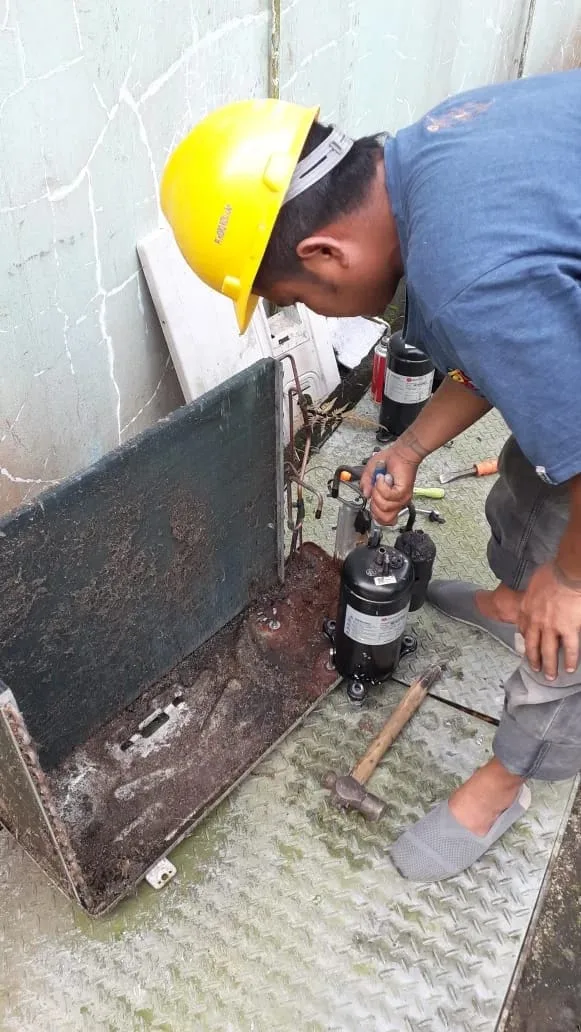 Entis Service AC melayani Jasa Service AC Pekalongan untuk cuci AC, perbaikan AC tidak dingin, isi freon, bongkar pasang, dan perawatan AC rumah maupun kantor - gambar 10