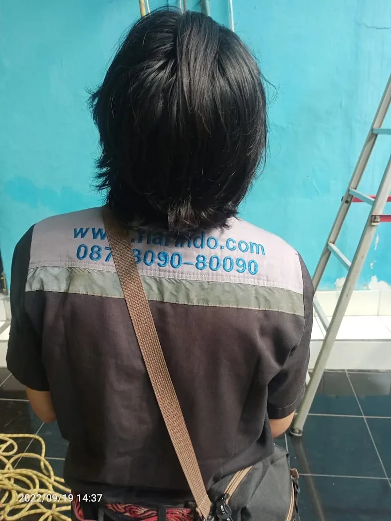 Jasa Service AC Serang Profesional CV. FLARINDO AIRCOND SARANA TEKNIK - melayani Jasa Service AC Serang, cuci AC, bongkar pasang AC, isi freon, instalasi, dan perbaikan AC rumah maupun kantor - gambar 2