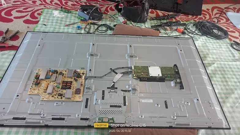 Service Centre Elektronik Arham melayani jasa service elektronik seperti TV, komputer, laptop, mesin cuci, kulkas, speaker, kipas, dispenser, pompa air, handphone, dan perangkat lainnya di Padang - gambar 4