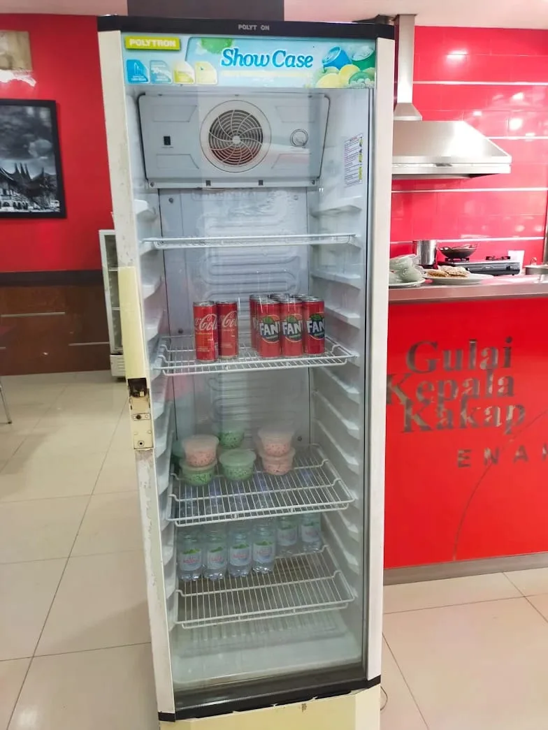 Servis Elektronik Pakde Rizal melayani jasa service elektronik Palembang untuk showcase, kulkas, TV, mesin cuci, magicom, Freezer dan pompa air